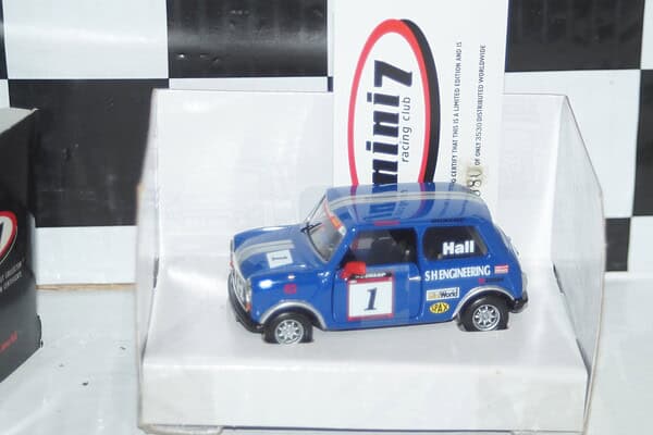 Corgi mini cc82241 se7en racing club james hall 1:36 scale