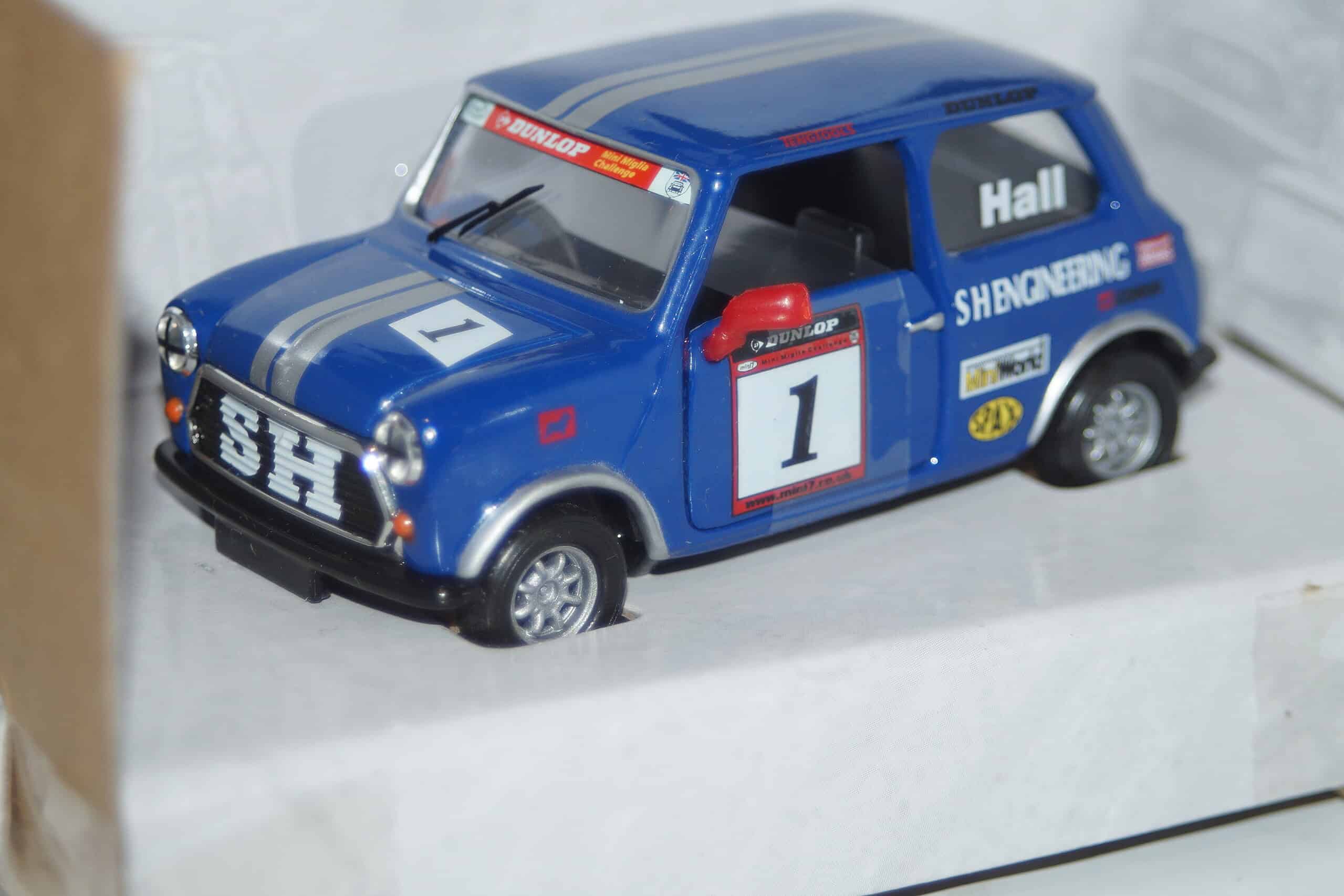 Corgi mini cc82241 se7en racing club james hall 1:36 scale