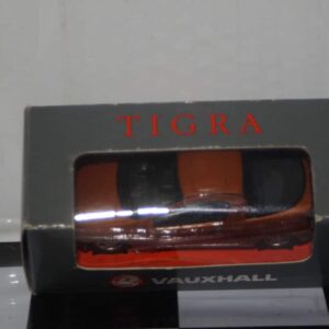Gama opel omega / vauxhall carlton grey 1130 in 1:43 scale