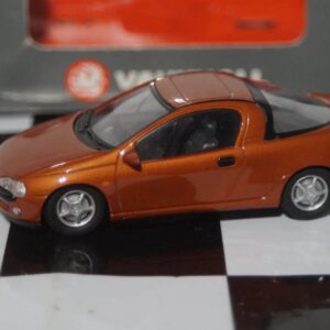 Gama opel omega / vauxhall carlton grey 1130 in 1:43 scale