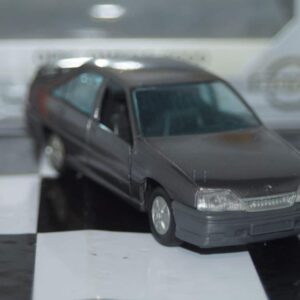 Gama opel omega / vauxhall carlton grey 1130 in 1:43 scale