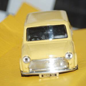 Corgi mini c330/9 city yellow 1:36 scale