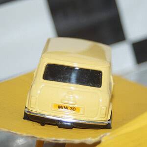 Corgi mini c330/9 city yellow 1:36 scale