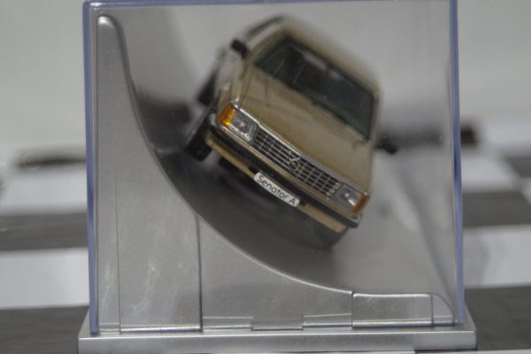 Schuco opel senator gold car collection 1:43