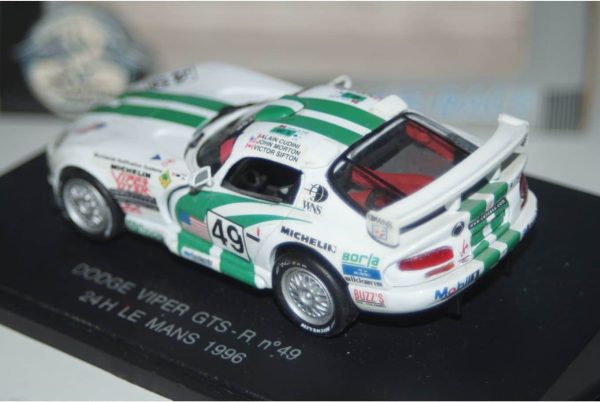 Universal hobbies dodge viper gts-r le mans 360800 in 1:43