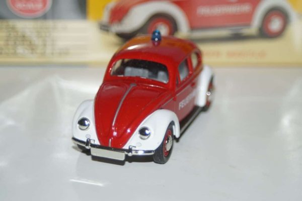 Vanguards vw beetle splitscreen  fire car va12003 1:43 scale