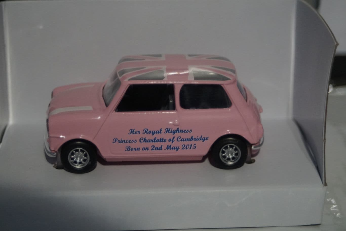 Corgi mini birth princess charlotte 2nd may 2015 in 1:36 cc82106