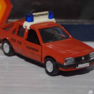 Gama opel ascona vauxhall cavalier feuerwehr 1141 in 1:43 scale