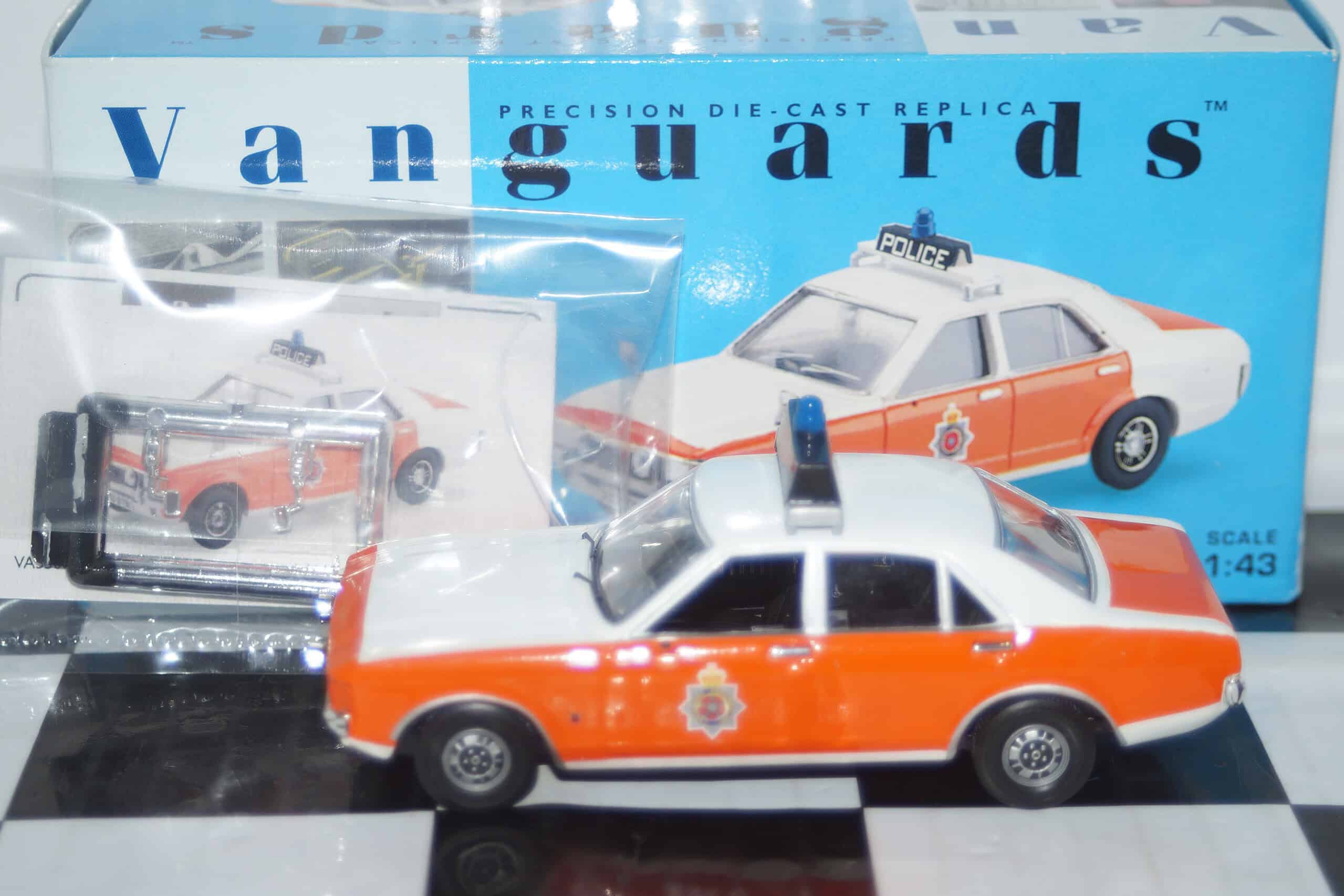 Vanguards ford consul 3000 gt lancashire police va55000 white 1:43 scale