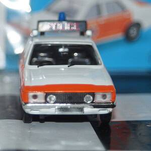 Vanguards ford consul 3000 gt lancashire police va55000 white 1:43 scale