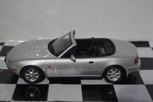OTTO Peugeot 405 T16 Grand Raid Ltd 2000 Resin 1:18 car OT532