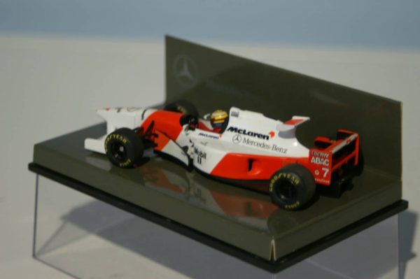 Minichamps f1 mclaren mp4/10 mark brundell 1995 1:43 mercedes box (530 954307)