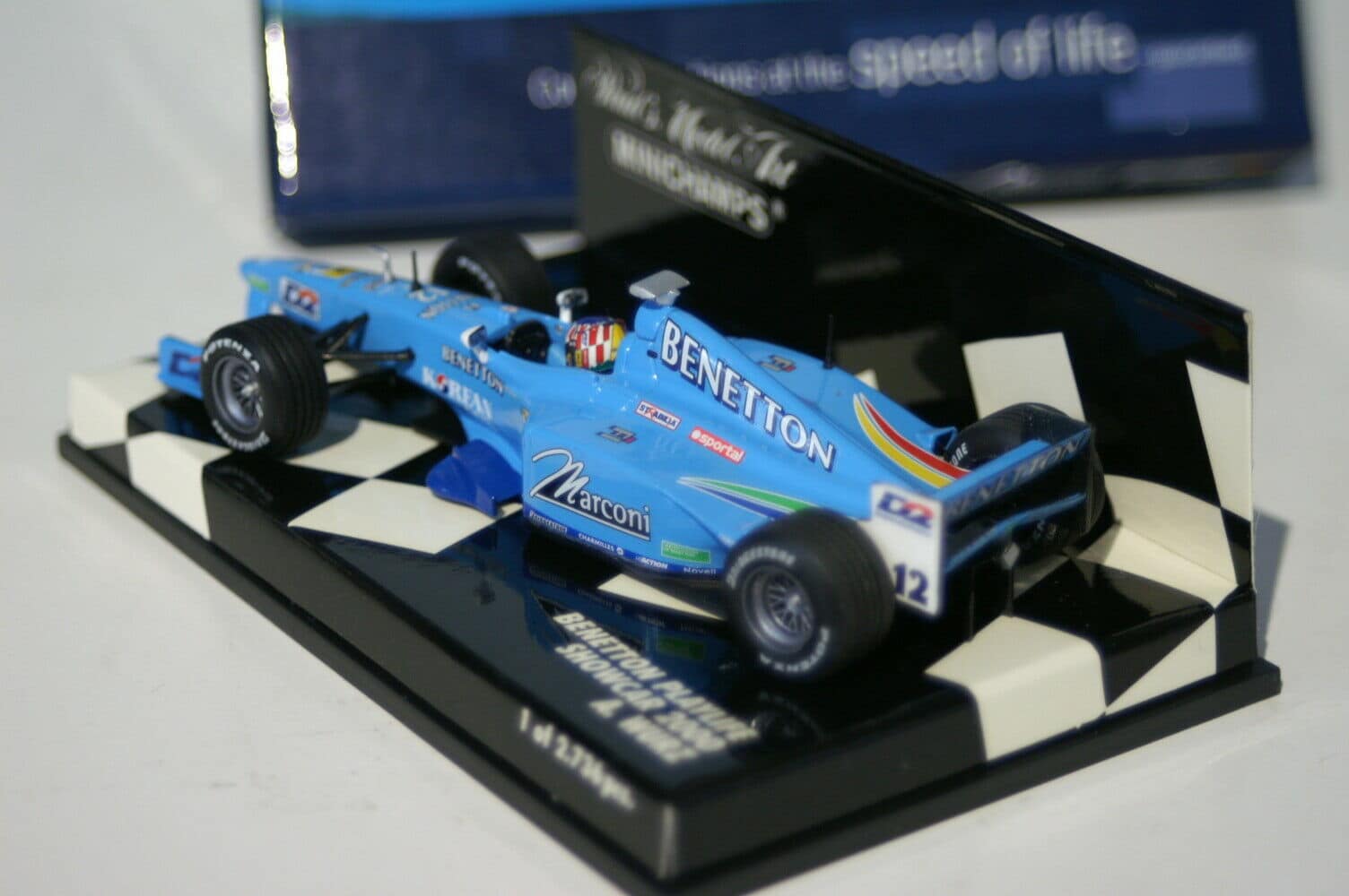 Minichamps Benetton Playlife Showcar 2000 G.Fisichella 430 000081 in 1: ...