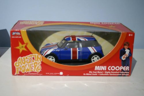 Ertl Mini Cooper Austin Powers Union Jack 33593 1:18