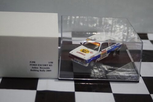 Trofeu Ford Escort RS1800 S.Blomqvist RAC 2005 Code 3 PJ37