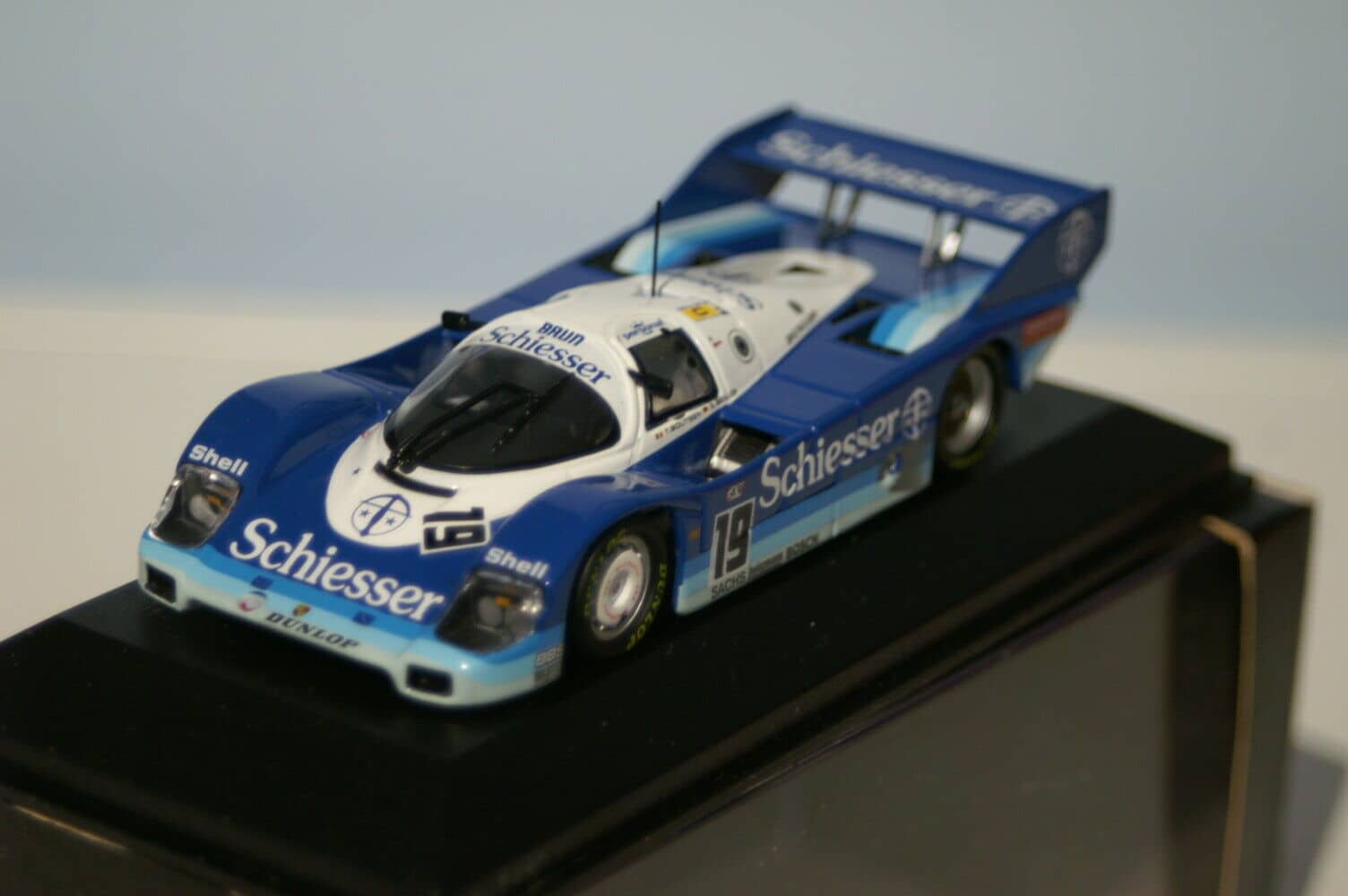 Minichamps 1:18 Porsche 956K #19 1000km Hockenheim 1985 Bellof, Boutsen 155856619 modèle voiture