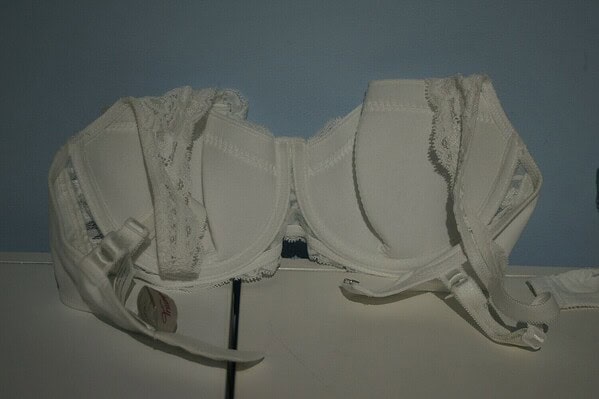 Triumph amourette charm whp wired half cup padded bra white 34d 10180512