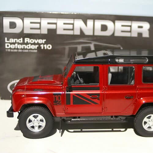 DorlopLandRoverDefenderMaroon:ScaleDLLR