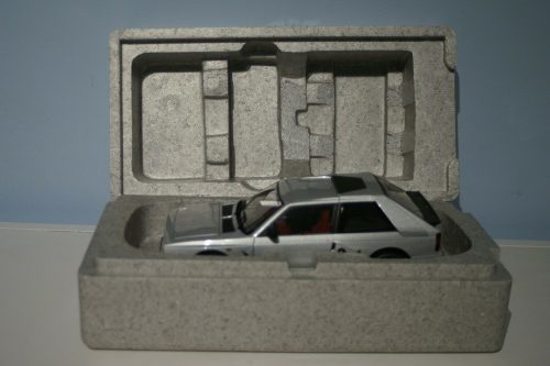 Lancia Delta S4 Grey 1:18 Diecast Autoart 74772