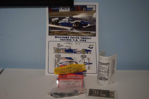 Tameo kits williams renault fw17b pacific g.p. 19951:43 tmk 209