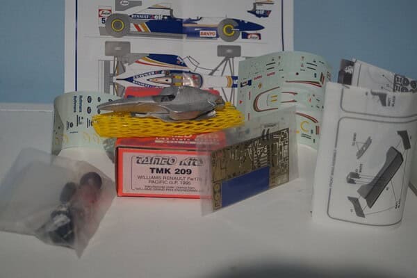 Tameo kits williams renault fw17b pacific g.p. 19951:43 tmk 209