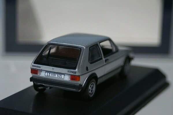 Norev volkswagen golf gti 3 door 1976 silver 1:43 diecast 840079