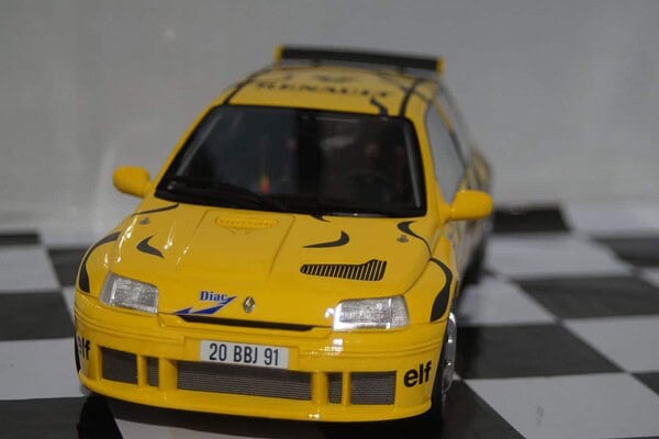 Renault clio maxi presentation otto 1:18 scale ot822