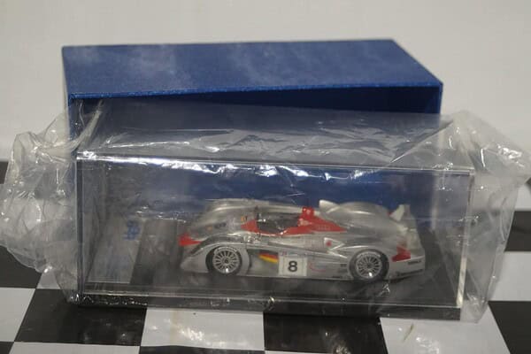 Bbr models audi r8r team joest 24h le mans 2000 car no 8 winner 1:43 bg211