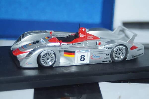 Bbr models audi r8r team joest 24h le mans 2000 car no 8 winner 1:43 bg211