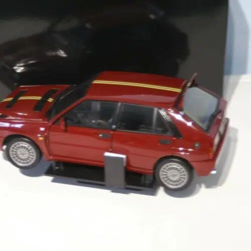 Kyosho Lancia Delta HF Integrale レッド Kyosho 1:18 Lancia Delta HF integrale Evo 2 