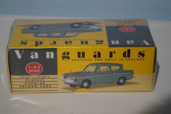 Vanguards ford anglia green va1001 1:43 scale