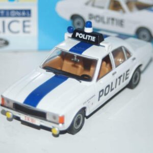 Vanguards ford anglia green va1001 1:43 scale