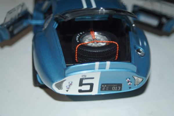 Exoto racing legends cobra daytona coupe lemans #5 1:18