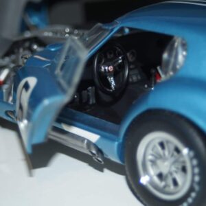 Exoto racing legends cobra daytona coupe lemans #5 1:18