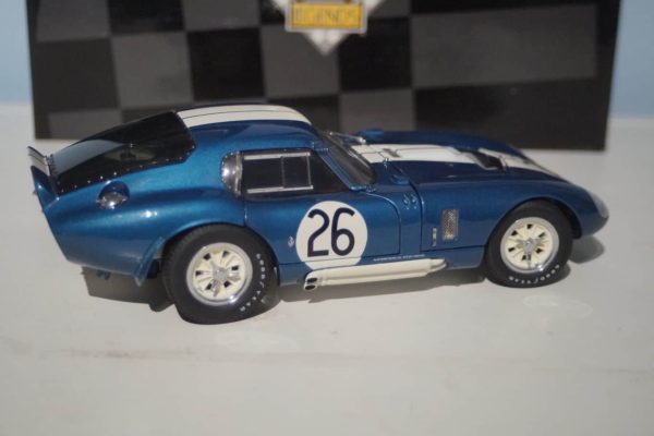 Exoto racing legends cobra daytona coupe 1965 reims #26 1:18