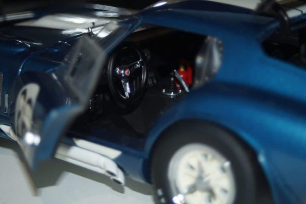 Exoto racing legends cobra daytona coupe 1965 reims #26 1:18