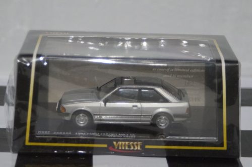 Vanguards ford capri mk3 2.8i white va10819 1:43 scale