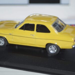 Vanguards ford escort mk1 rs2000 va09527 1:43 scale yellow
