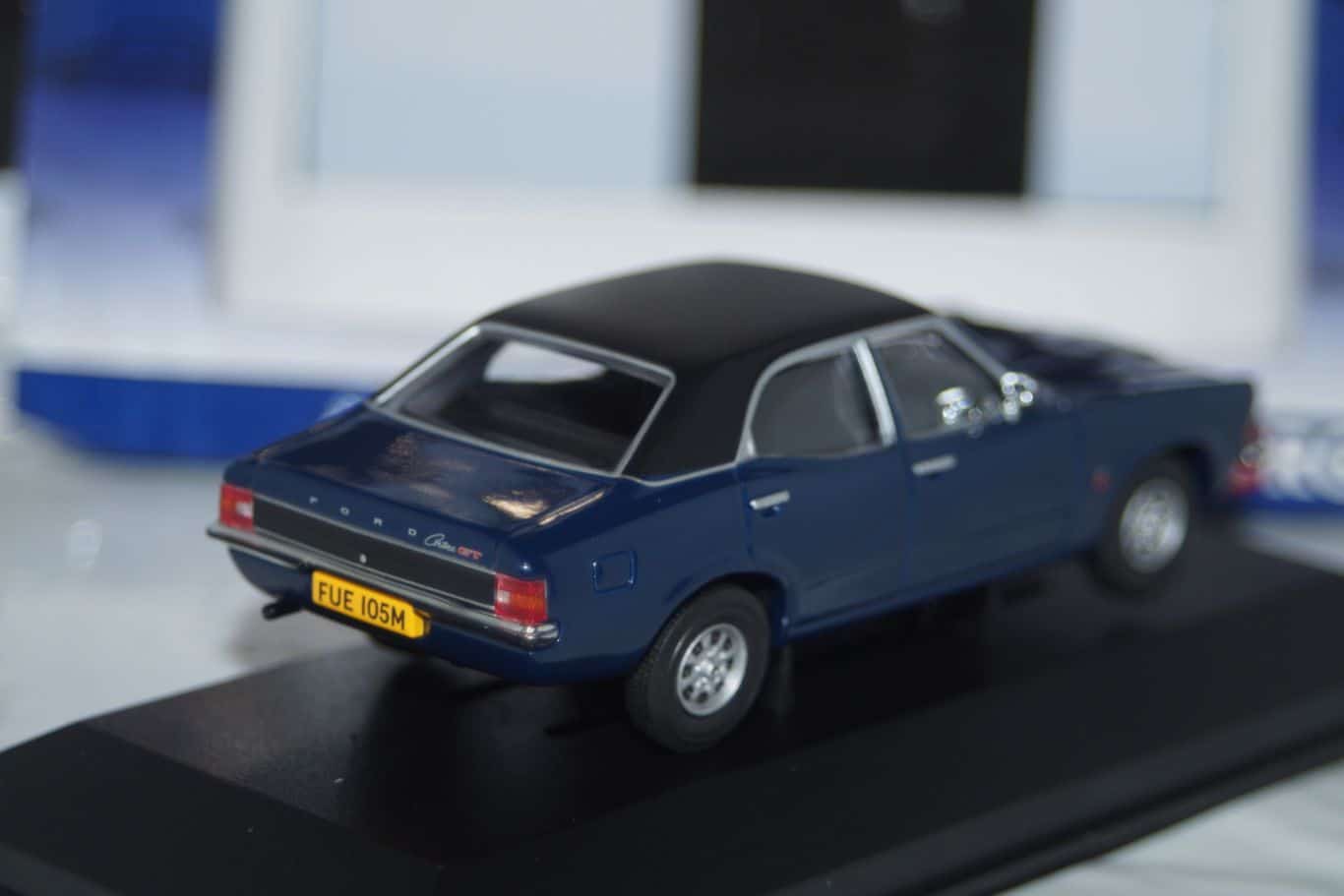 Vanguards Ford Escort Mk1 RS2000 VA09527 1:43 Scale Yellow