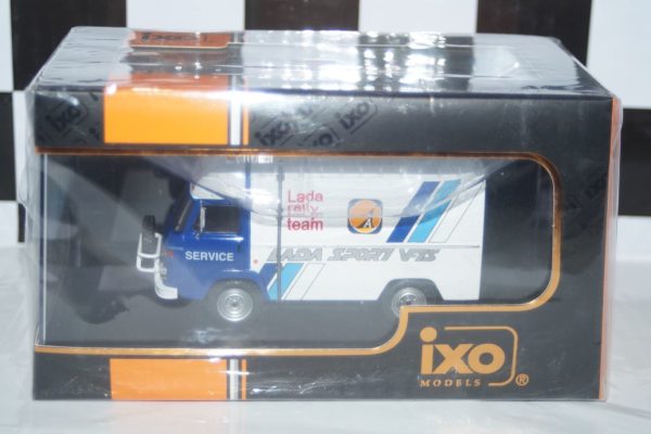 Ixo volkswagen golf mk1  cabrio 1981 red clc353n diecast 1:43