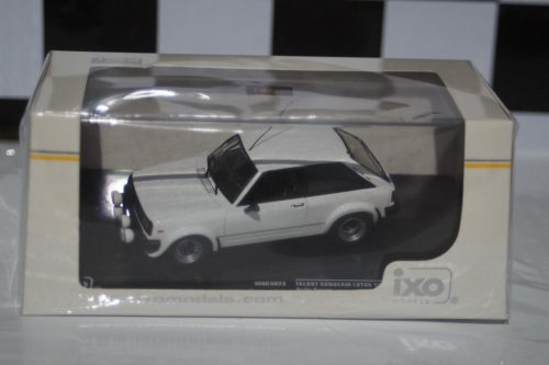 Ixo Volkswagen Golf Mk1  Cabrio 1981 Red CLC353N Diecast 1:43