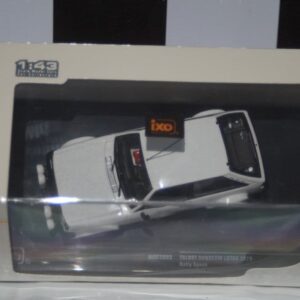 Ixo Volkswagen Golf Mk1 Cabrio 1981 Red CLC353N Diecast 1:43