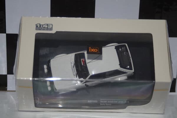 Ixo Volkswagen Golf Mk1 Cabrio 1981 Red CLC353N Diecast 1:43