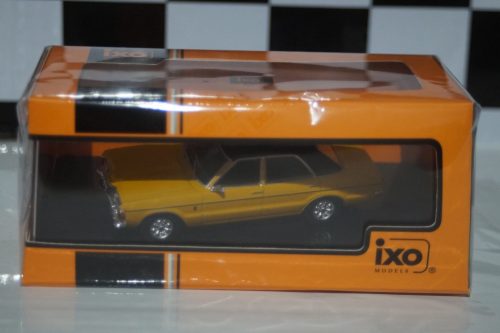 IxoVolkswagenGolfMkCabrioRedCLCNDiecast: