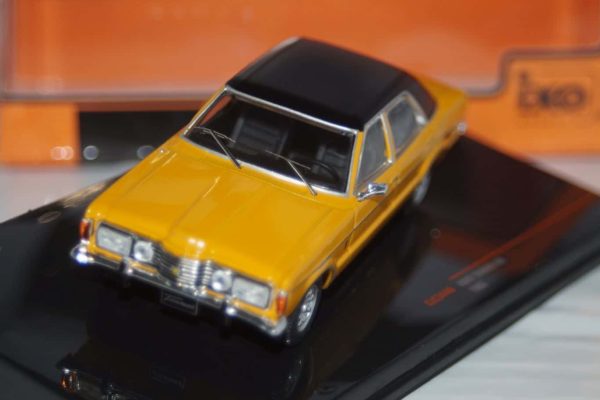 IxoVolkswagenGolfMkCabrioRedCLCNDiecast: