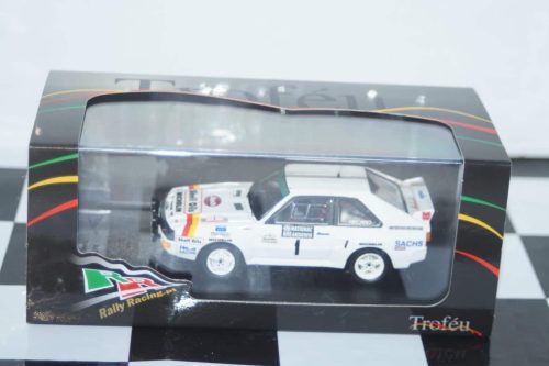 VanguardsVolkswagenGolfMkGTIvVA:Scale