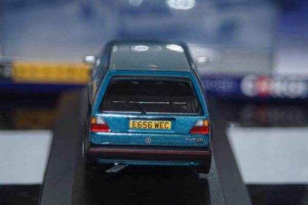 Vanguards volkswagen golf mk2 gti 16v va13606 1:43 scale