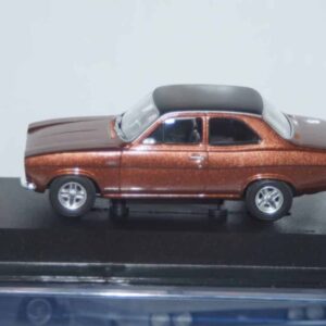 Vanguards volkswagen golf mk2 gti 16v va13606 1:43 scale