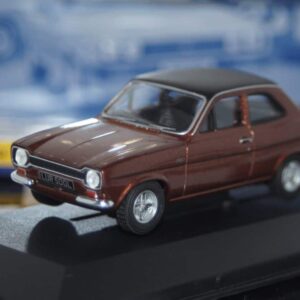 Vanguards volkswagen golf mk2 gti 16v va13606 1:43 scale