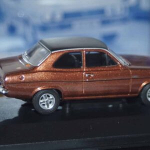Vanguards volkswagen golf mk2 gti 16v va13606 1:43 scale